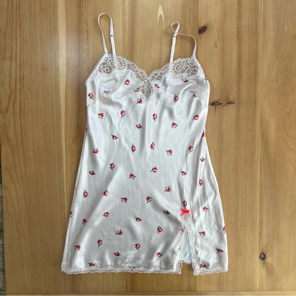 Vintage Y2K Victoria’s Secret Satin Floral Slip Dress S
